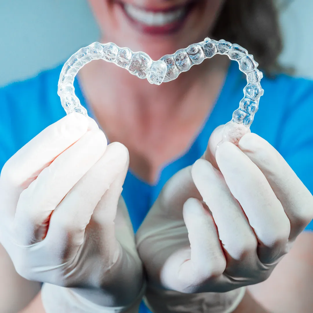 orthodontie invisible - Dentisterie Tiraloche